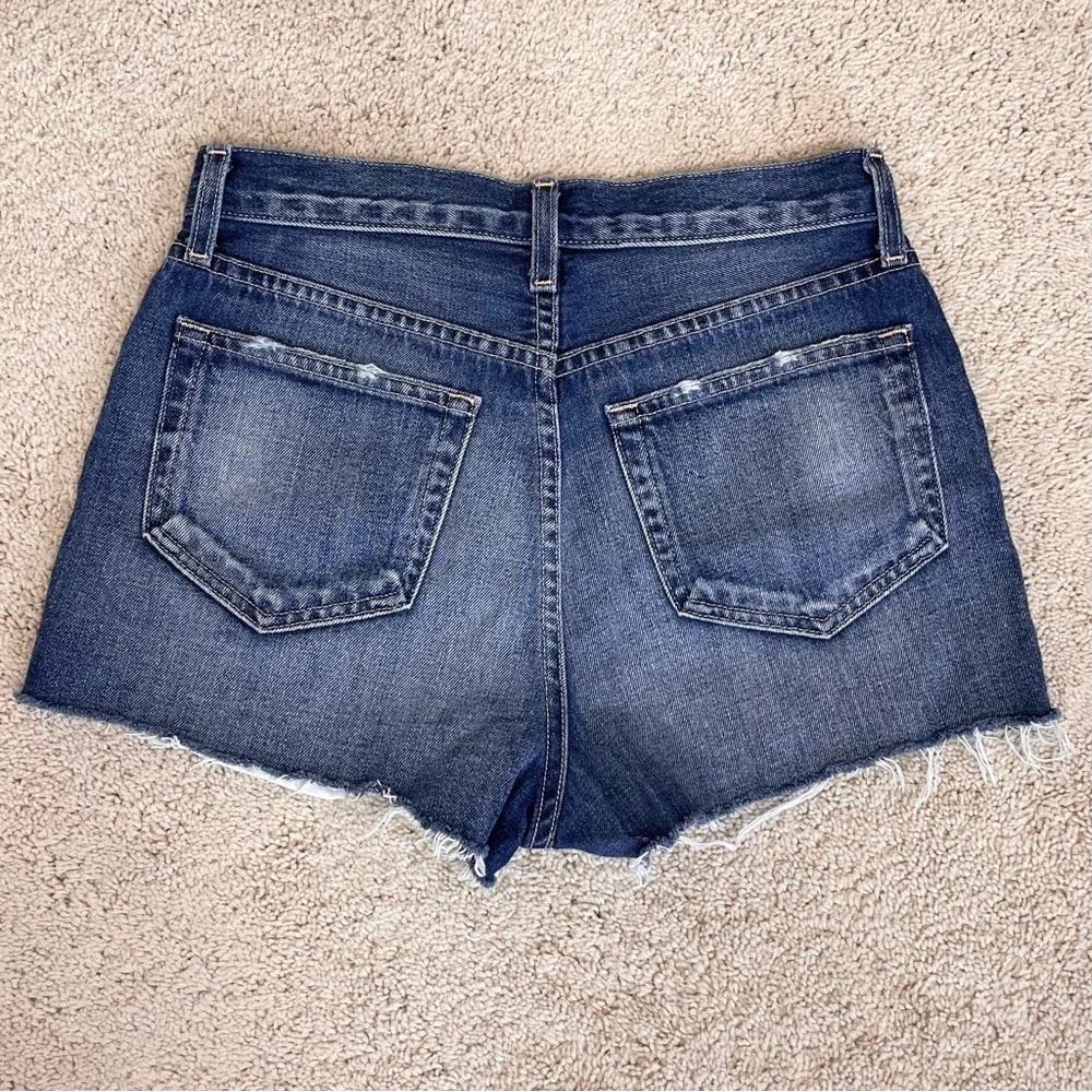 L'agence Marilyn High Rise Denim Short in Newberry - Picture 13 of 17